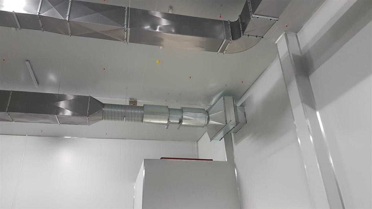 Food-grade ducting installed in a hygienic cold room