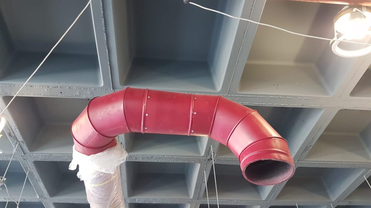 Daikin ceiling cassette installed in a commercial ceiling