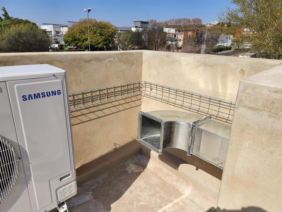 Rooftop Samsung VRF condenser and ductwork